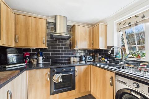 3 bedroom end of terrace house for sale, South Street, Middleton, YO25 9UB