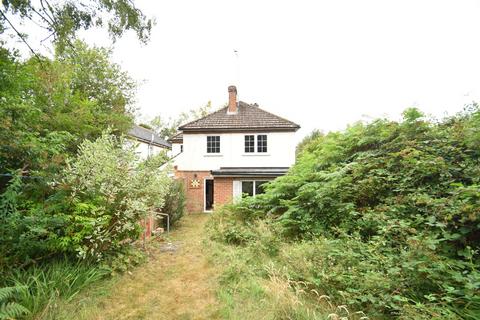 4 bedroom detached house for sale, Duffield Lane, Stoke Poges, Buckinghamshire, SL2