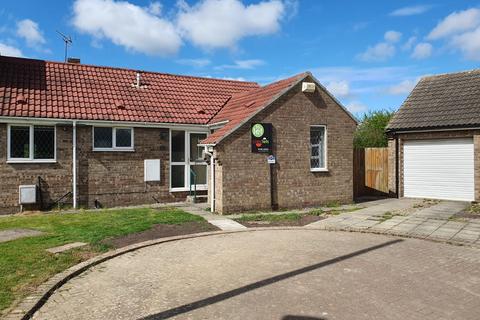 2 bedroom bungalow to rent, Scotts Garth Drive, Beverley