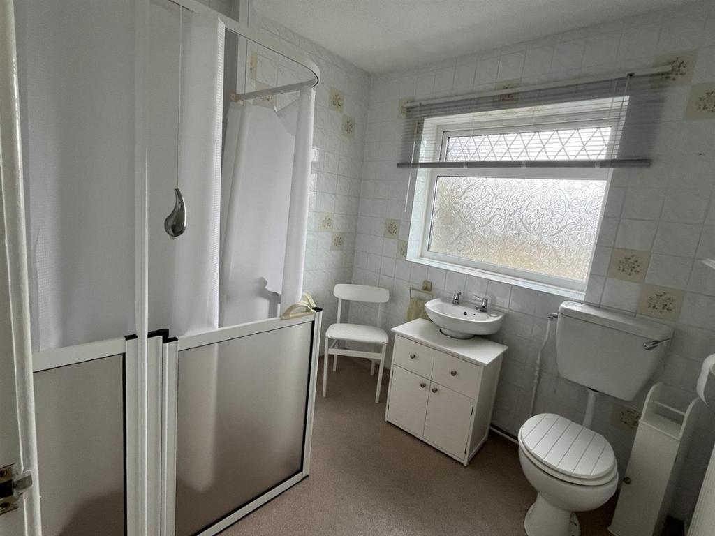 Shower room.jpg