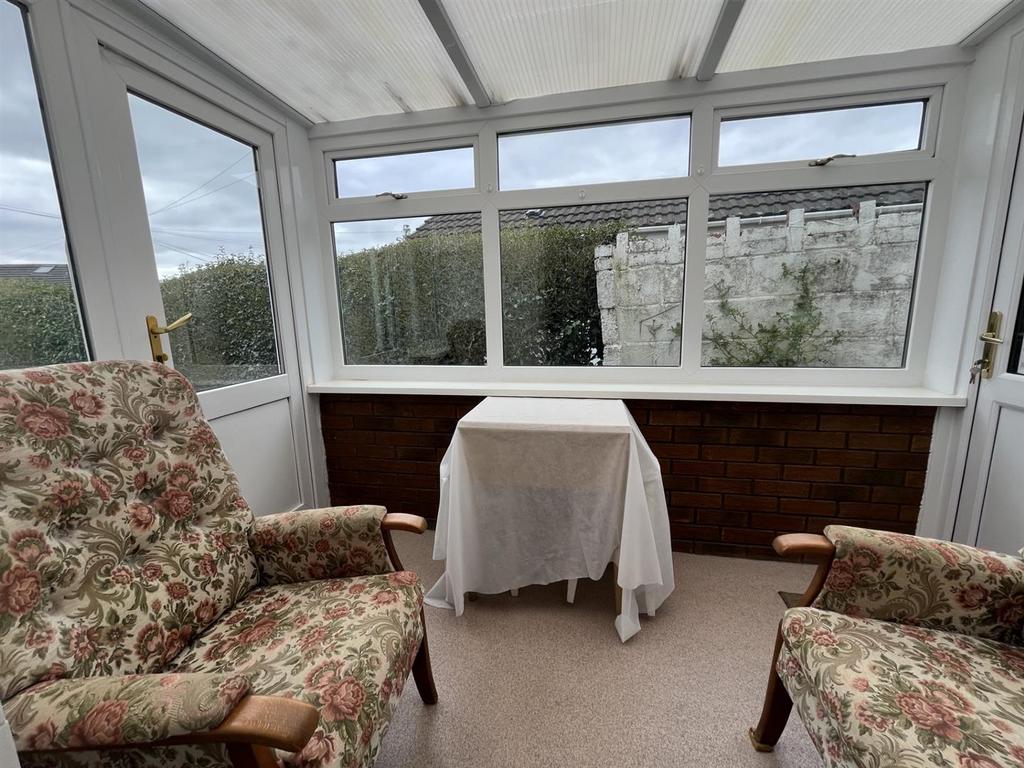 Sunroom inside.jpg
