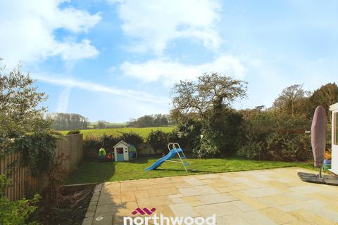 5 Cedar Walk, Campsall, Doncaster, DN6 9BZ