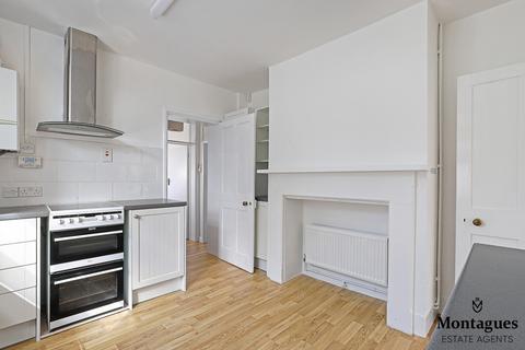 2 bedroom cottage to rent, Hartland Road, Epping, CM16