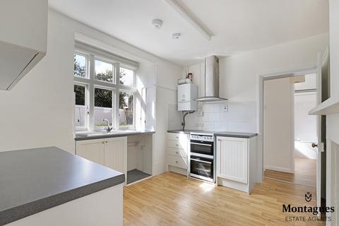 2 bedroom cottage to rent, Hartland Road, Epping, CM16