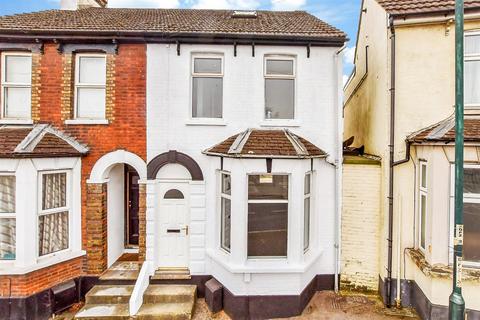 5 Gravesend Road, Rochester, ME2 3PH