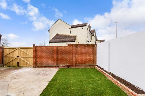 5 Gravesend Road, Rochester, ME2 3PH