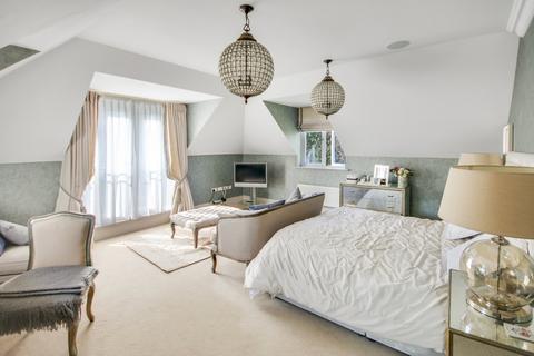 6 Coppice Vale, Felbridge, East Grinstead, RH19 2SJ