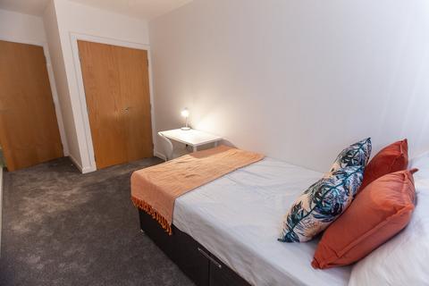 2 bedroom flat for sale, Gilmartin Grove, L6 1EG,