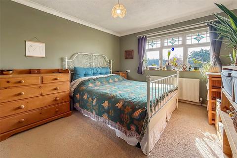 35 Belloc Road, Wick, Littlehampton, BN17 7EZ