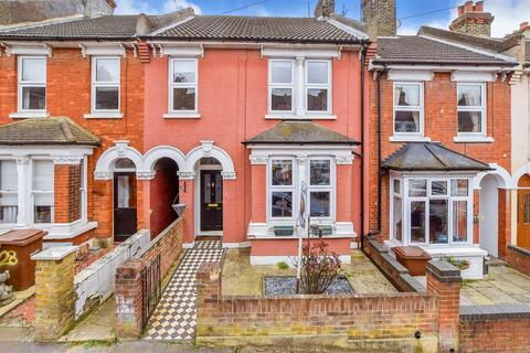 4 bedroom townhouse for sale, Prospect Avenue, Frindsbury, Rochester, Kent