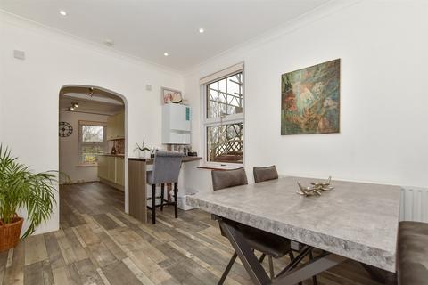 4 bedroom townhouse for sale, Prospect Avenue, Frindsbury, Rochester, Kent