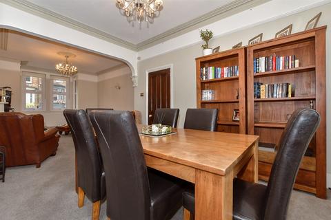 4 bedroom townhouse for sale, Prospect Avenue, Frindsbury, Rochester, Kent