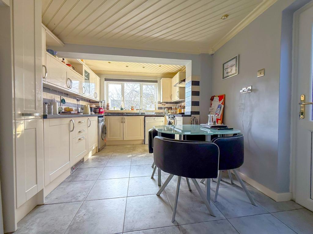 Kitchen-Breakfast Rm