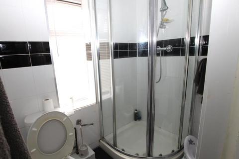 3 bedroom terraced house to rent, Banstock Road, Edgware