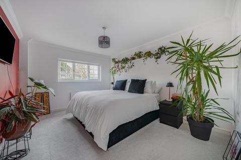 undefined, Oregano Way, Surrey GU2