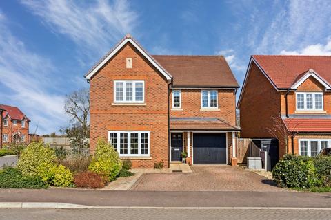 5 bedroom detached house for sale, Bowlers End, Hitchin, SG5