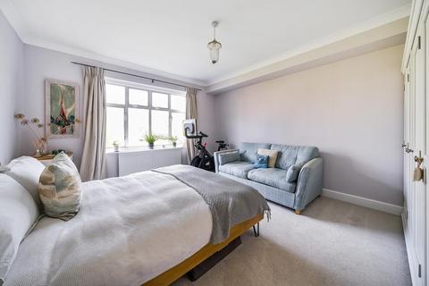 28 Braeside, Beckenham, BR3 1SU