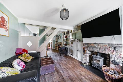 85 Crawley Road, Horsham, RH12 4DS