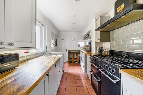 85 Crawley Road, Horsham, RH12 4DS