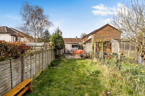 85 Crawley Road, Horsham, RH12 4DS
