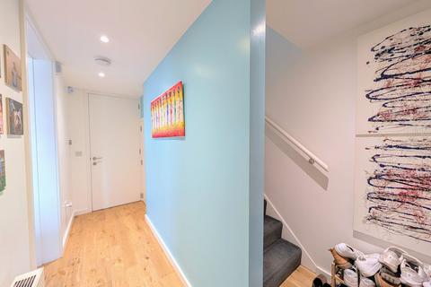 4 bedroom end of terrace house for sale, Milland Way, Milton Keynes MK4