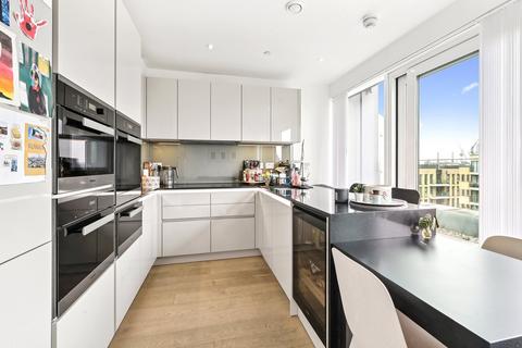 2 bedroom apartment for sale, Ravensbourne Apartments, 5 Central Avenue, SW6