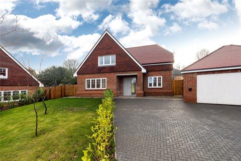 4 bedroom detached house for sale, Boxhill Road, Tadworth, Surrey, KT20