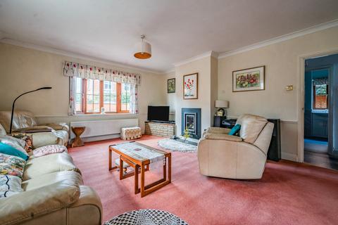 4 bedroom detached house for sale, St. Marys Road, Reading RG7