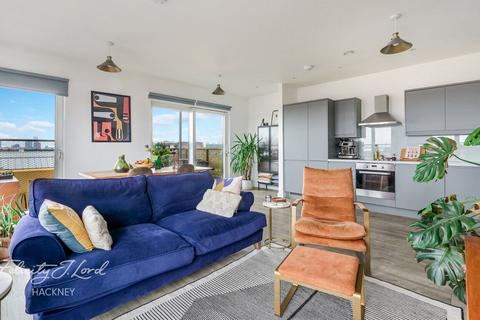 2 bedroom flat for sale, Wintergreen Court, London E9