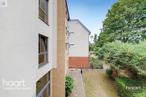 2 bedroom flat for sale, Parchmore Road, Thornton heath