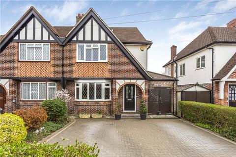 30 Meadway, Ashford, TW15 2TH