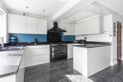 30 Meadway, Ashford, TW15 2TH