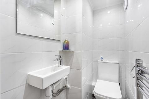 30 Meadway, Ashford, TW15 2TH