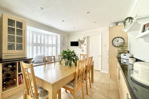 41 Aintree Road, Stratford-upon-avon, CV37 9FU