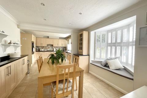41 Aintree Road, Stratford-upon-avon, CV37 9FU