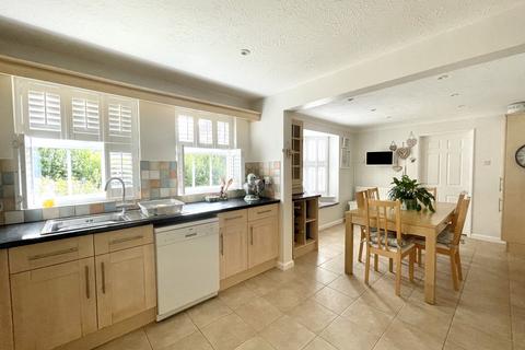 41 Aintree Road, Stratford-upon-avon, CV37 9FU