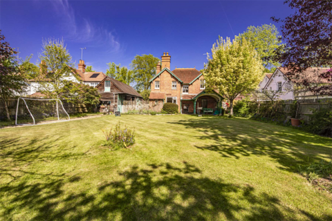 4 bedroom detached house for sale, Applegate, Goring on Thames, RG8