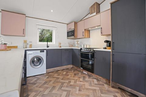 2 bedroom lodge for sale, Broadland Sands Holiday Park