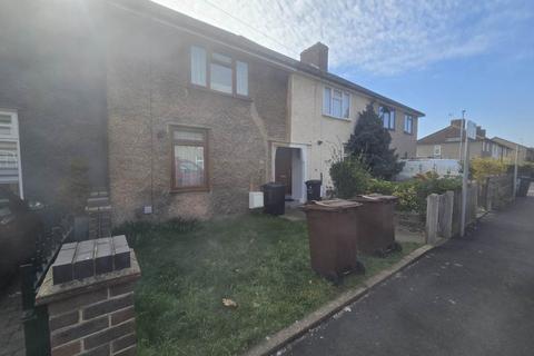 63 Raydons Road, Dagenham, RM9 5JP