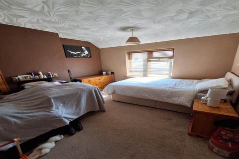 63 Raydons Road, Dagenham, RM9 5JP