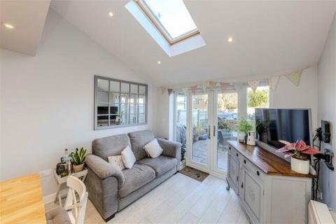 203 Alt Lane, Oldham, OL8 2HE
