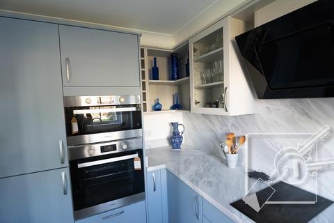 2 bedroom retirement property for sale, Glen View, Gravesend