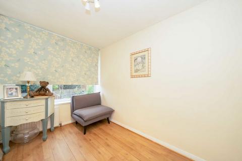 undefined, The Burroughs, London NW4