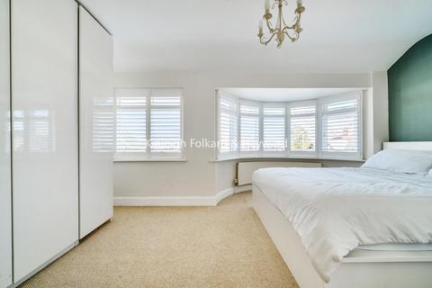14 Meadow Close, Chislehurst, BR7 6JB