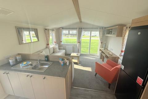 2 bedroom park home for sale, Dovercourt Holiday Park