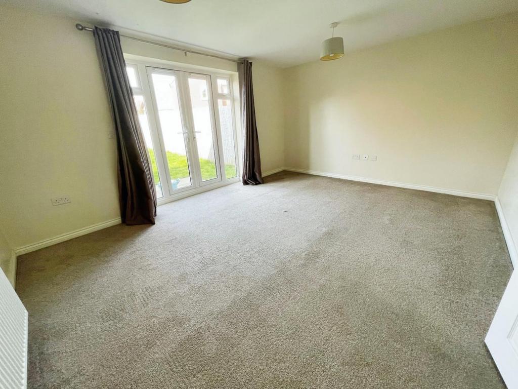 Living Room.jpg