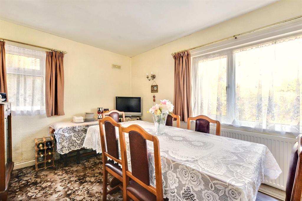 Dining Room 2.jpeg
