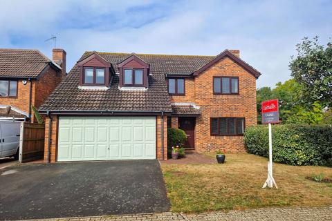 4 bedroom detached house for sale, Atkinson Close, Alverstoke, Gosport, PO12 2BZ