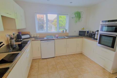 4 bedroom detached house for sale, Atkinson Close, Alverstoke, Gosport, PO12 2BZ