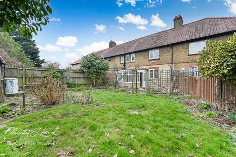 5 Keeling Road, London, SE9 6AA